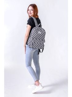 Budmil Soma fekete-fehér hátizsák