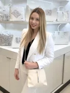 Karen D 099 bézs új virág rostbőr táska