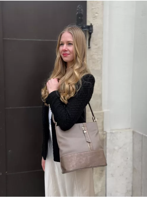 Karen N 157 fehér rostbőr táska