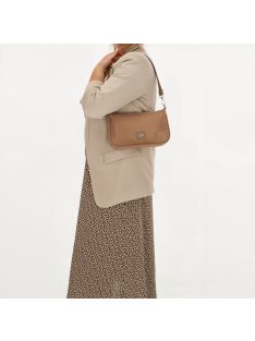 Charm London Odeon barna női oldaltáska