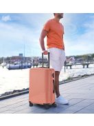 Travelite 72348-81 Bali M koralle 4 kerekű közepes méretű bőrönd 