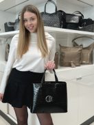 Chiara M 876 fekete lakk kroko táska