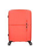 Benzi 5754 M piros közepes méretű bőrönd