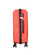 Benzi 5754 M piros közepes méretű bőrönd