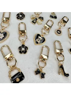 Zsákbamacska - Csajos kicsi táskadísz és kulcstartó