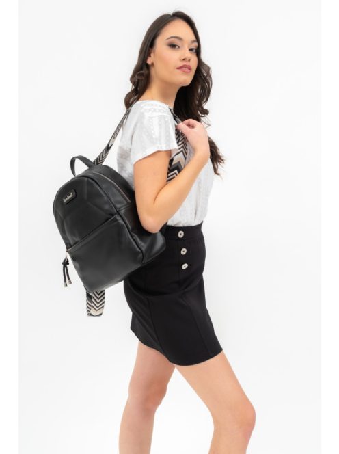 Budmil 10170076-S2 fekete hátitáska