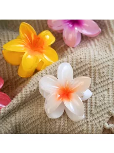 Virág alakú hajcsat és táskadísz fehér narancs