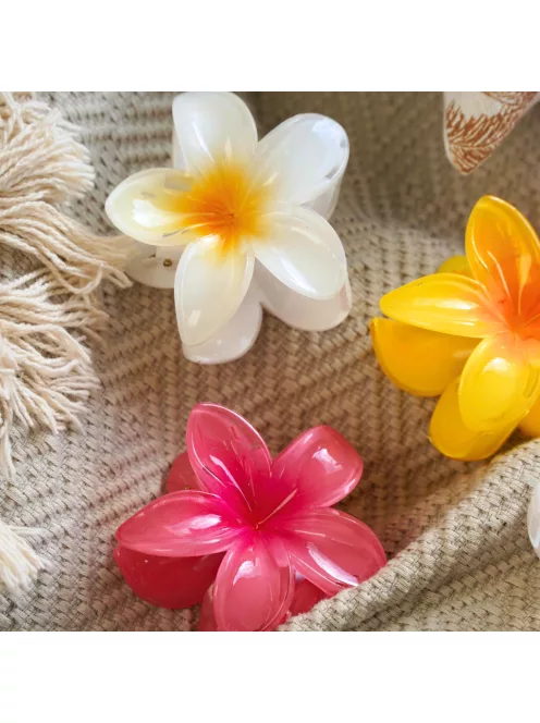 Virág alakú hajcsat és táskadísz púder