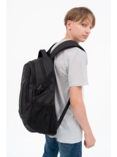 Budmil fekete iskolatáska 10110221/S17