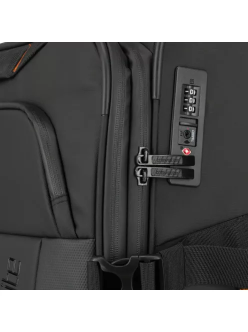Travelite Briize M fekete bővíthető közepes méretű bőrönd