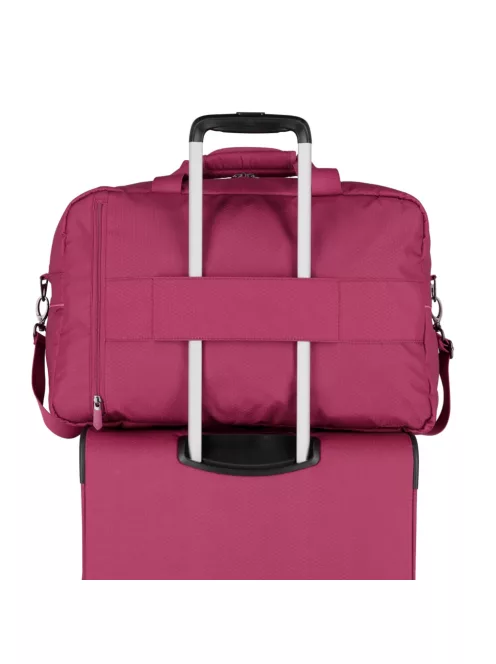 Travelite Skaii Weekender piros utazótáska és hátizsák