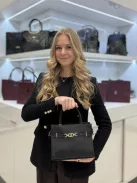 Karen rostbőr kistáska K 7038 fekete rózsa