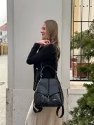 Karen rostbőr női hátizsák 1620 fekete