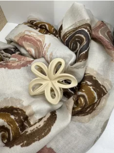 Virág alakú hajcsat és táskadísz bézs