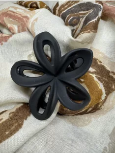 Virág alakú hajcsat és táskadísz fekete
