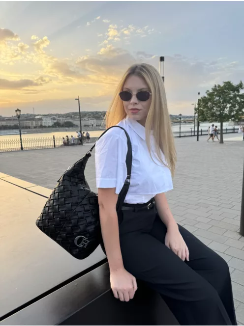 Chiara rostbőr táska L 354 fekete virág