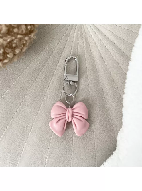 Rózsaszín masnis táskadísz és kulcstartó