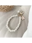 Gyöngyös táskadísz és kulcstartó virággal