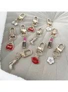 Zsákbamacska - Piros csajos kicsi táskadísz és kulcstartó