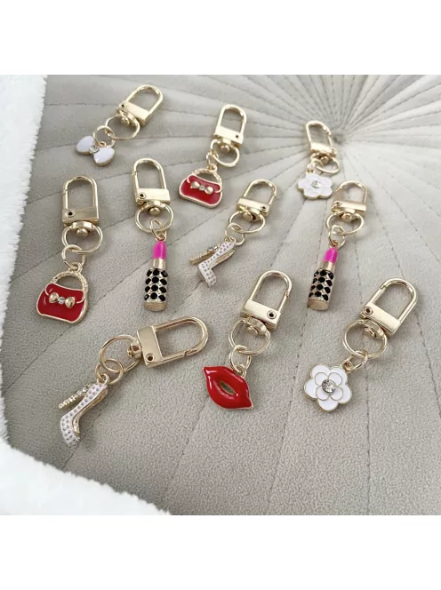 Zsákbamacska - Piros csajos kicsi táskadísz és kulcstartó