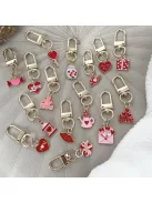 Zsákbamacska - LOVE kicsi táskadísz és kulcstartó