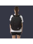 Cabinzero Classic 28L fekete 40x30x20 utazótáska/hátizsák