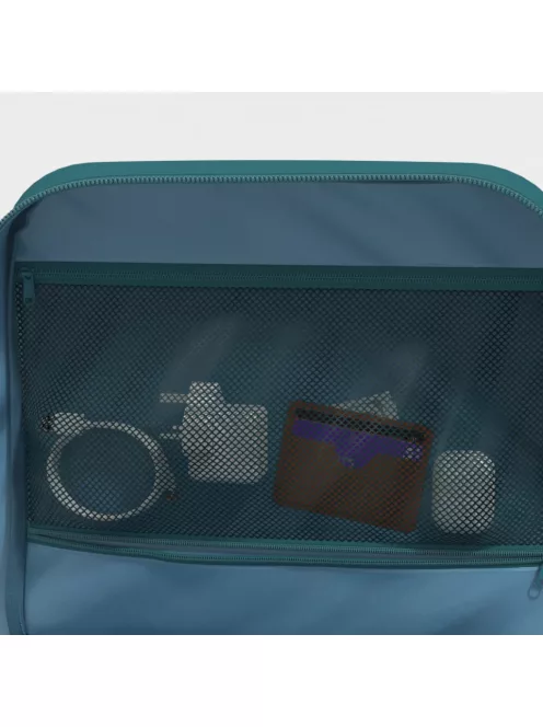 Cabinzero CZ081803 CLASSIC 28L - ARUBA BLUE 40x30x20 utazótáska/hátizsák