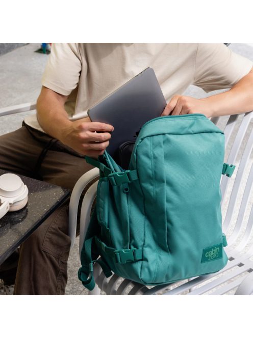 Cabinzero CZ082506 CLASSIC 28L - MEADOW GREEN 40x30x20 utazótáska/hátizsák