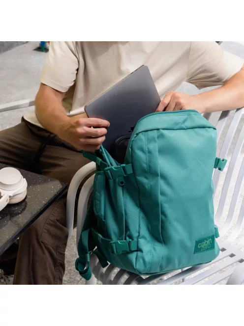 Cabinzero CZ082506 CLASSIC 28L - MEADOW GREEN 40x30x20 utazótáska/hátizsák