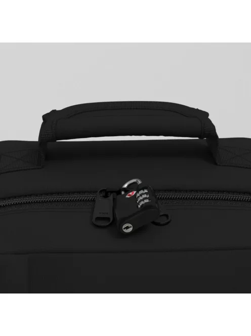 Cabinzero CZ171201 CLASSIC 36L - ABSOLUTE BLACK utazótáska/hátizsák