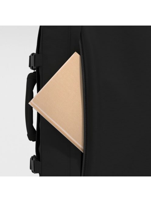Cabinzero CZ171201 CLASSIC 36L - ABSOLUTE BLACK utazótáska/hátizsák
