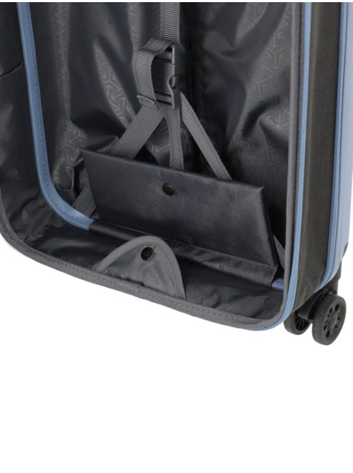 Travelite Basics Flat kék 4 kerekű kabinbőrönd