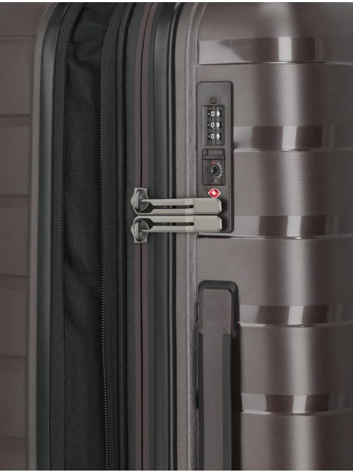 Travelite Air Base barna 4 kerekű bővíthető közepes bőrönd