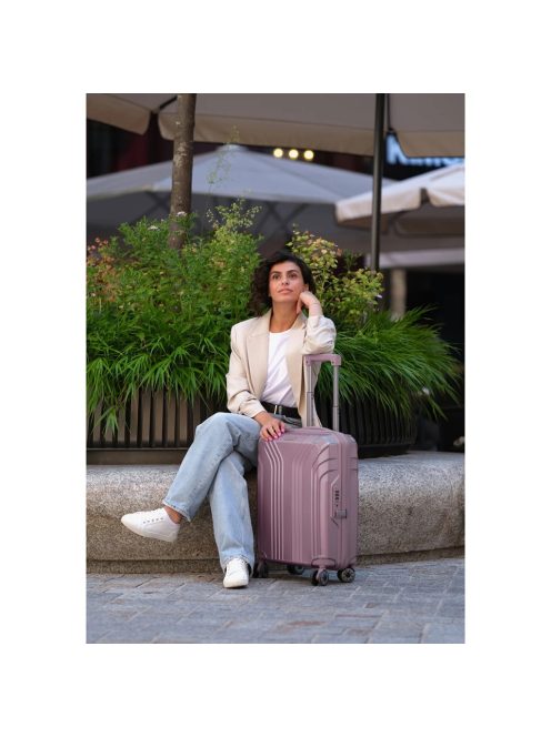Travelite Elvaa rózsaszín 4 kerekű kabinbőrönd