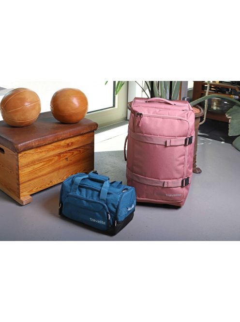 Travelite 6913-22 Kick Off S petrol kicsi méretű edzőtáska