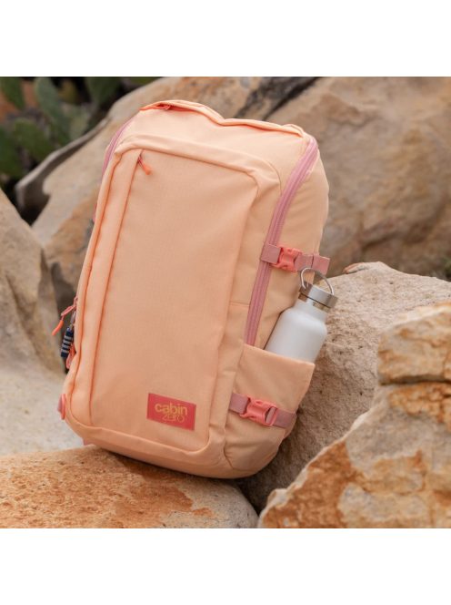 Cabinzero ADV 32L barack kabin méretű utazótáska/hátizsák