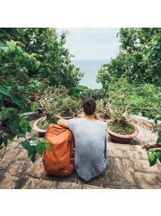   Cabinzero ADV Pro 42L narancssárga kabin méretű utazótáska/hátizsák