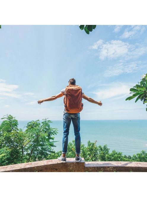 Cabinzero ADV Pro 42L narancssárga kabin méretű utazótáska/hátizsák