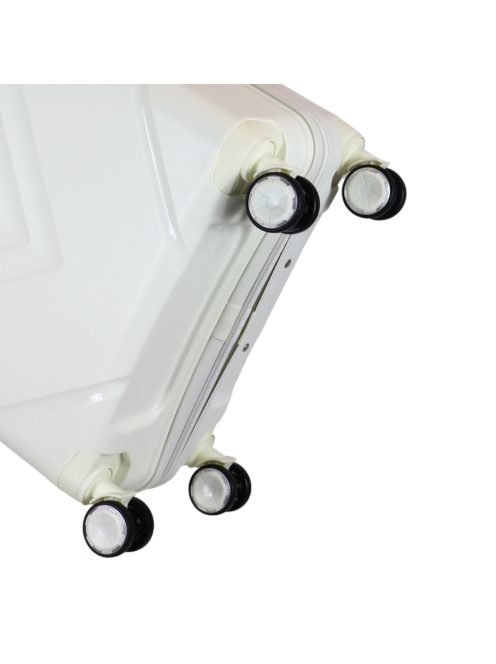 Benzi Matrix fehér 4 kerekű 3 részes bőrönd szett