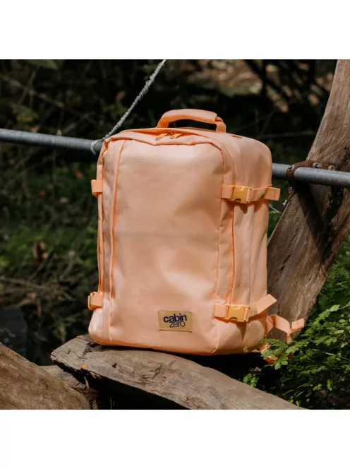 Cabinzero Classic 44L barack kabin méretű utazótáska/hátizsák