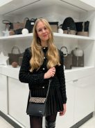 Karen Maja fekete-drapp rostbőr kicsi női oldaltáska