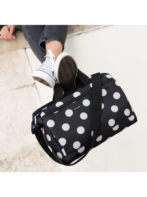 Reisenthel allrounder S pocket fekete-fehér pöttyös kicsi női utazótáska