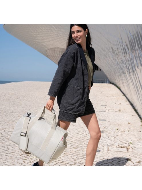 Reisenthel allrounder M bézs közepes női utazótáska