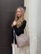 Karen Dona bézs virágos rostbőr női oldaltáska