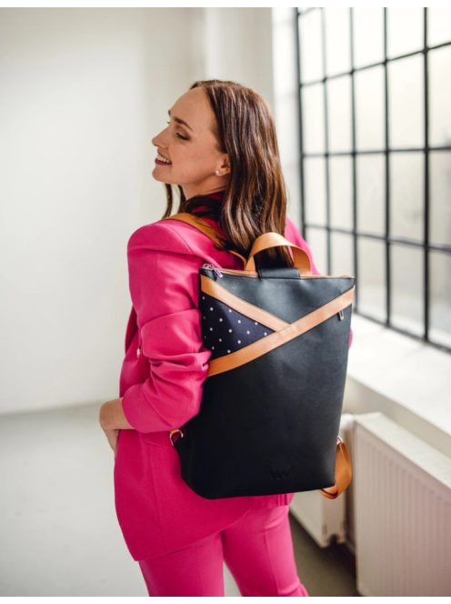 Vuch Calina fekete-bézs női hátizsák