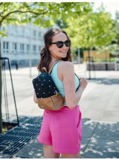 Vuch Gendy fekete-bézs pöttyös női hátizsák