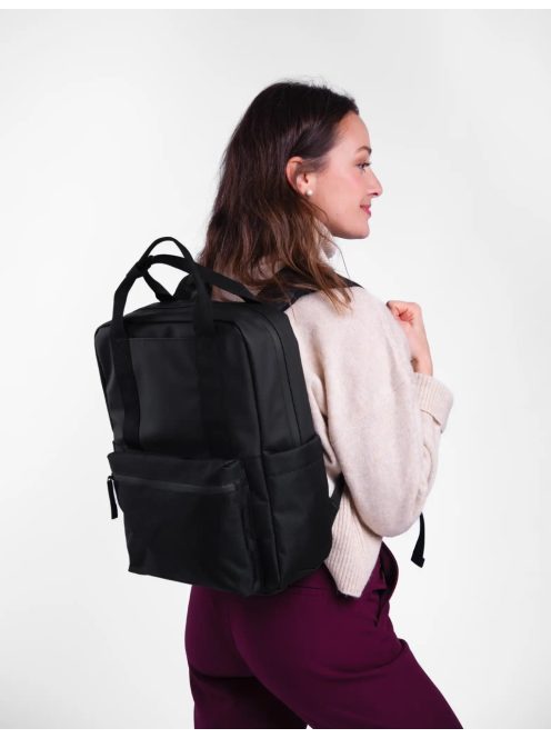 Vuch Kees fekete női hátizsák